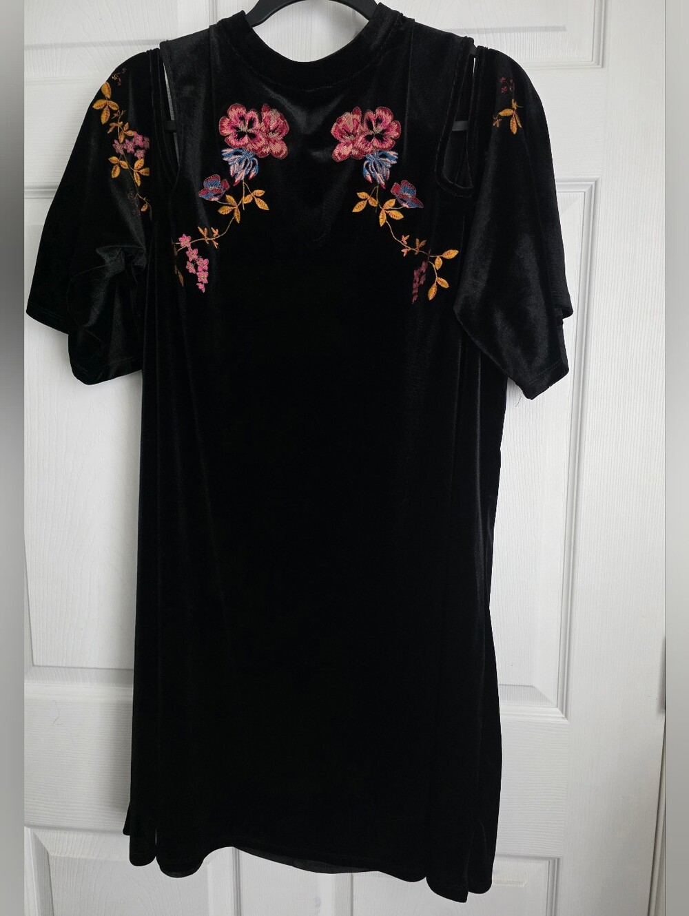 3 Hearts Black Velvet Embroidered Cut Out Shoulder Mini Dress Tunic Plus Size 2X